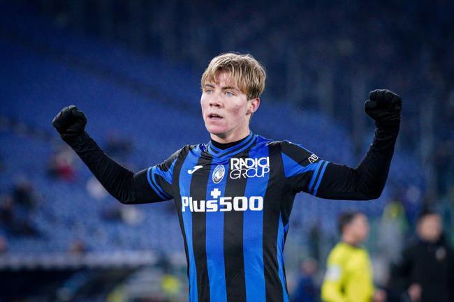 Rasmus Højlund, futbolista de la Atalanta