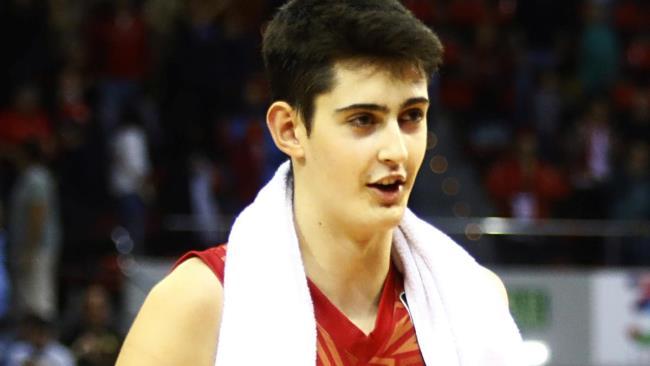 Aday Mara, jugador de baloncesto español