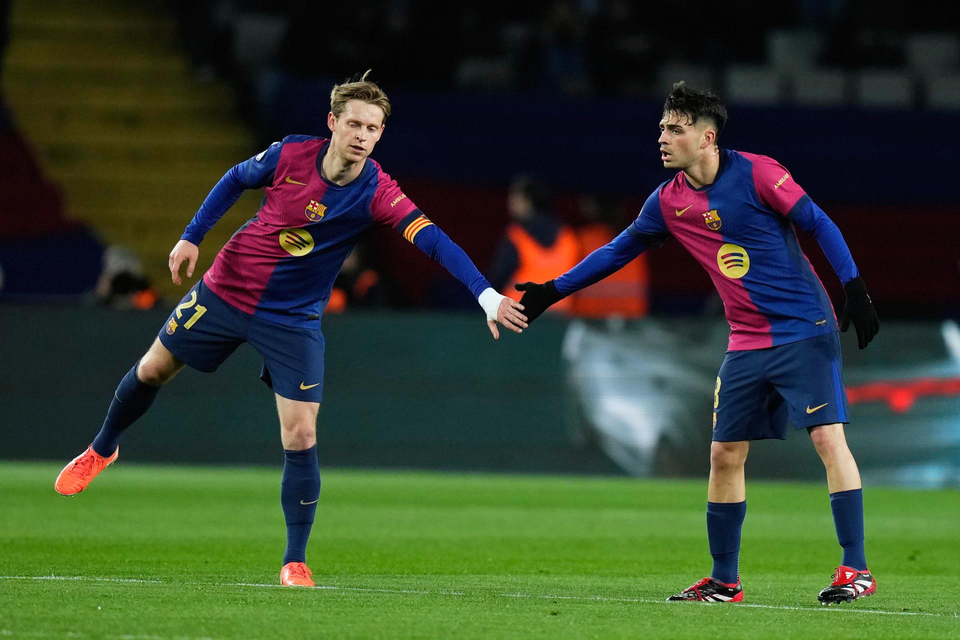 Frenkie de Jong y Pedri - EFE