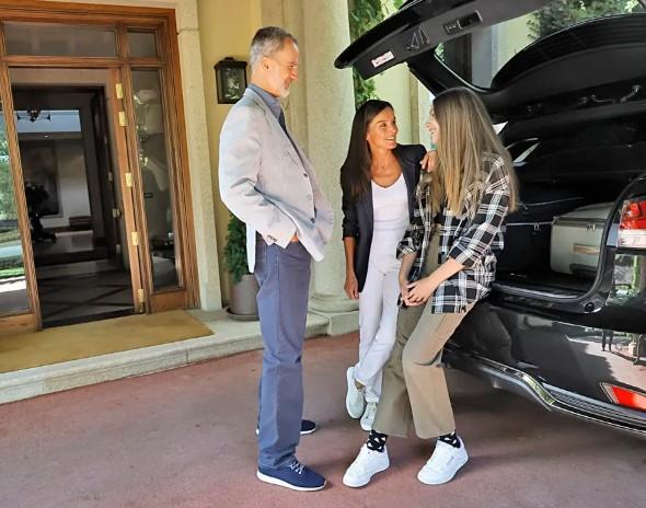 Infanta Sofía y los Reyes