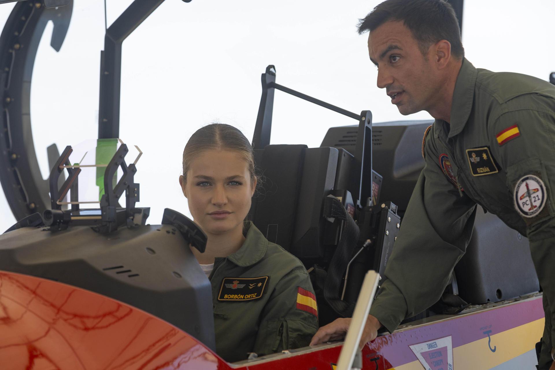 Leonor en la academia del aire