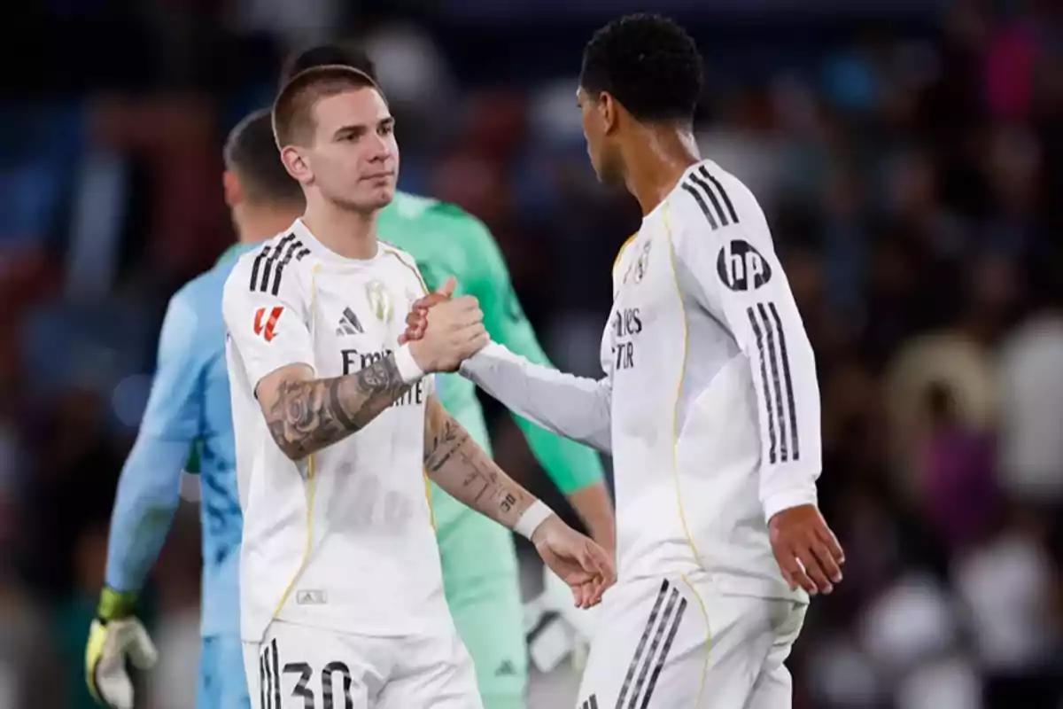 Franco Mastantuono y Jude Bellingham - Real Madrid