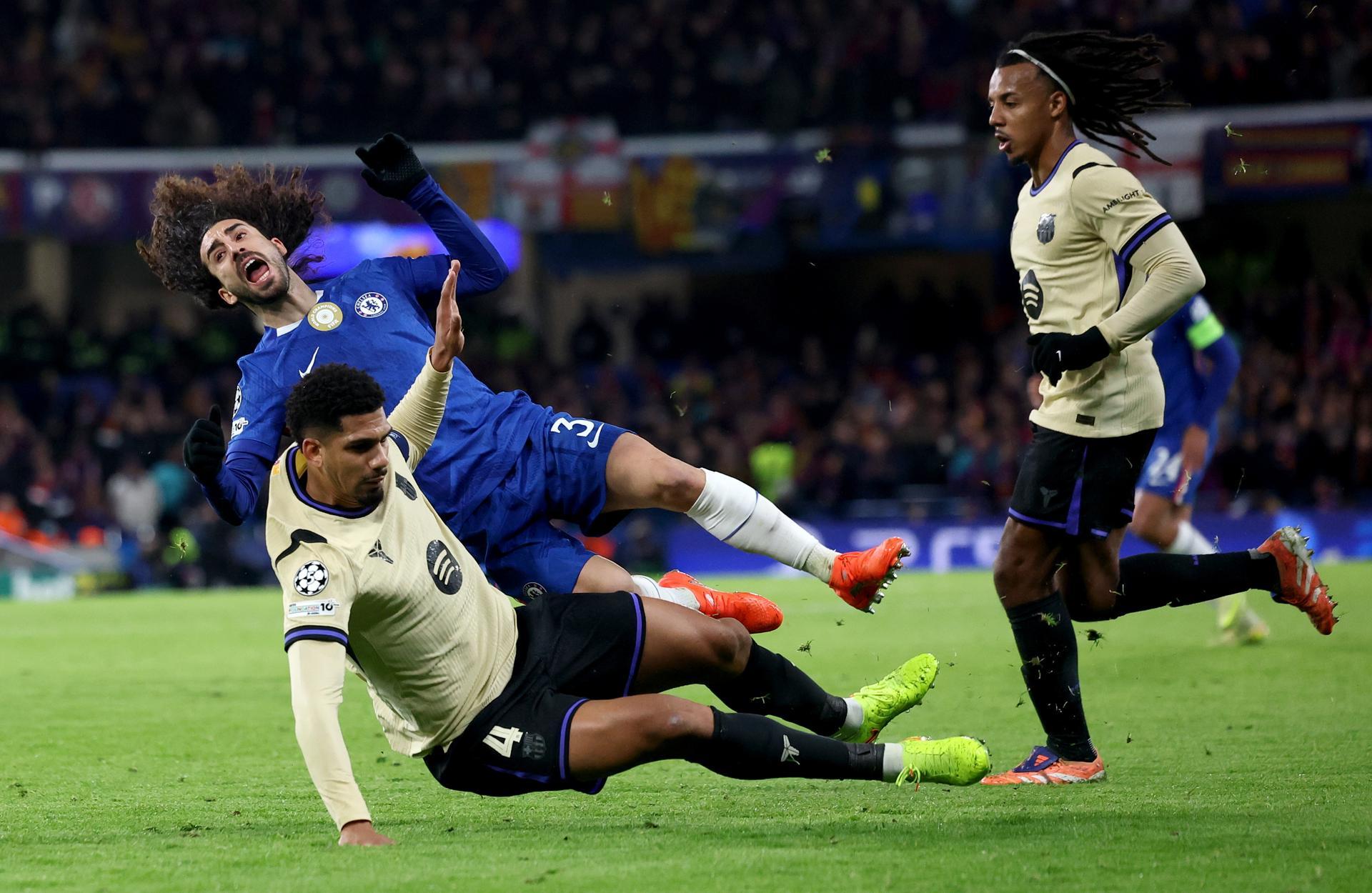 Ronald Araujo y Jules Kounde - EFE