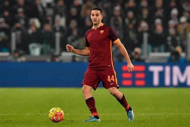 Manolas