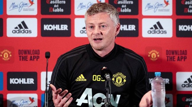 El técnico nórdico del Manchester United en rueda de prensa