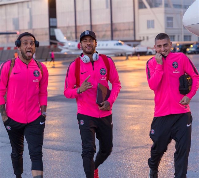 Alves, Neymar y Verratti, con el PSG