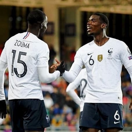 Paul Pogba, con Francia