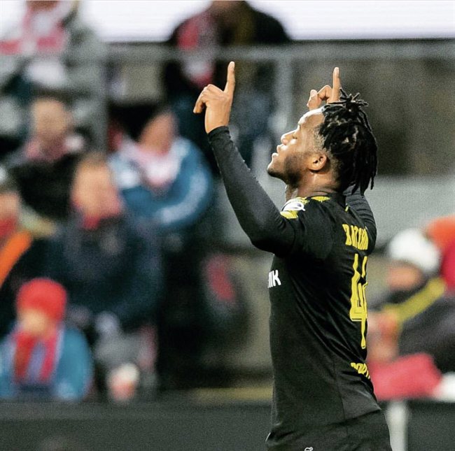 Michy Batshuayi, con el Dortmund