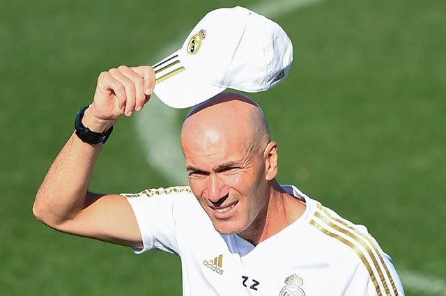 Zidane, en un entreno con el Madrid