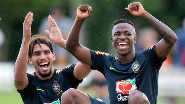 Vinicius con Brasil