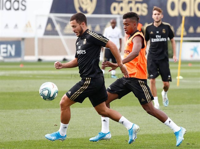 Hazard y Rodrygo, en un entreno