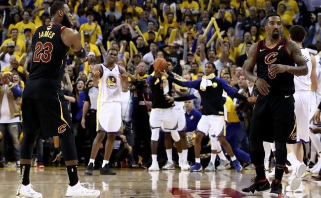 LeBron James y JR Smith