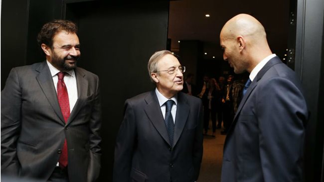 Jose Ángel Sánchez, Florentino Pérez y Zinedine Zidane