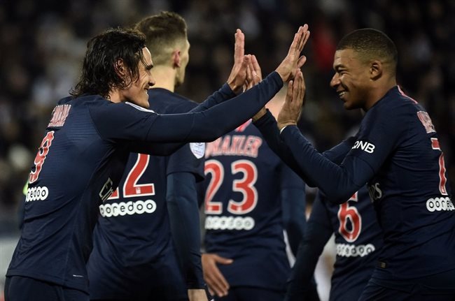 Cavani y Mbappé