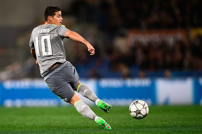 James Rodríguez ante la Roma