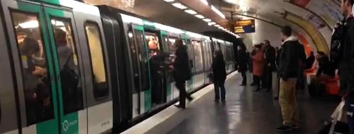 El Chelsea reacciona contra sus aficionados racistas