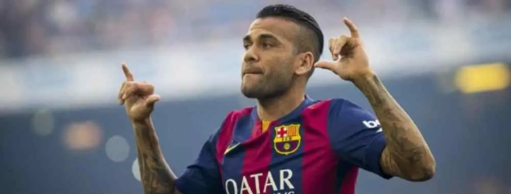 Avisan de un posible giro inesperado en el futuro de Dani Alves