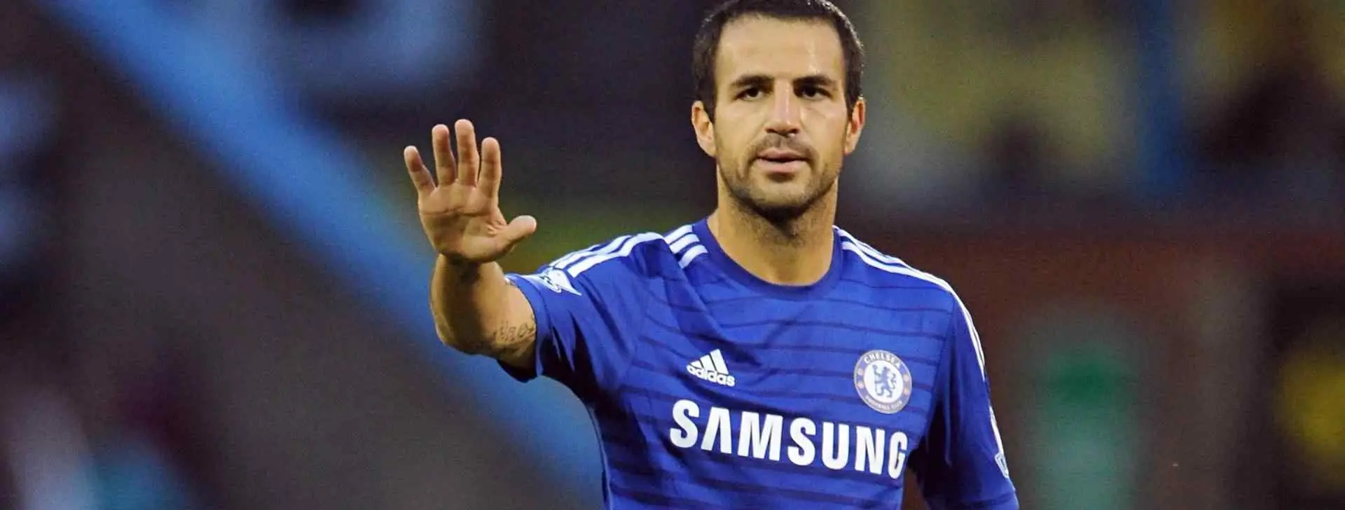 Cesc Fábregas se defiende de los pitos de Stamford Bridge en su contra