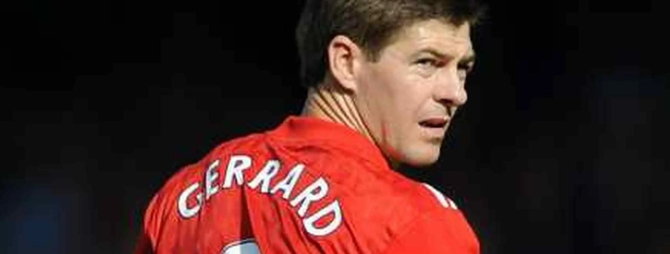 La Premier castiga con dureza los pisotones de Gerrard y Skrtel