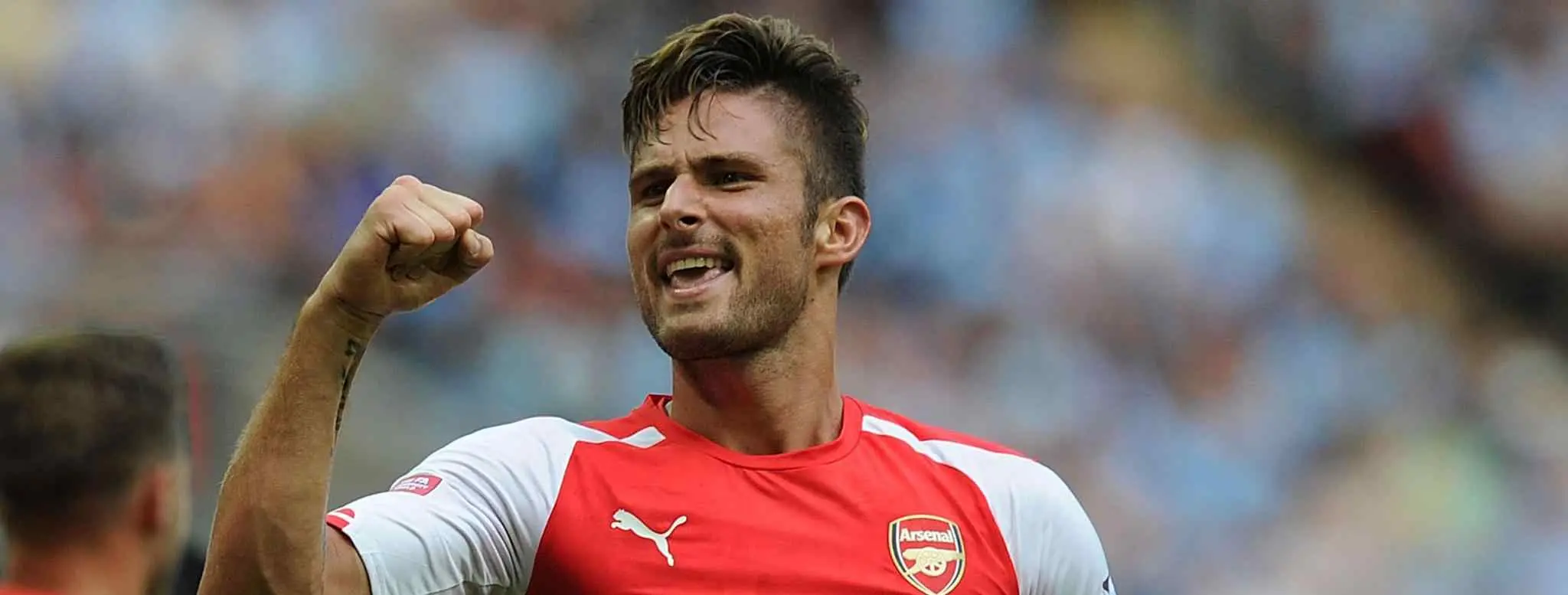 El Arsenal se acerca al Manchester City tras ganar al Everton