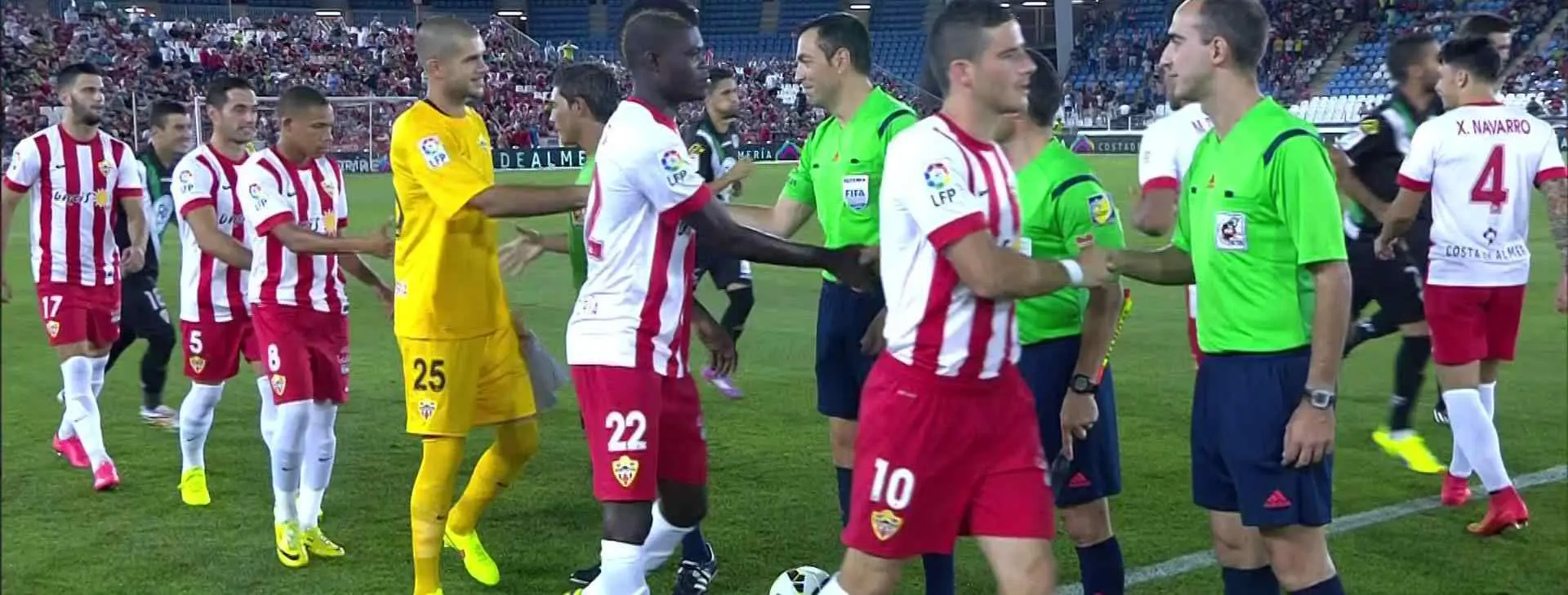 Villlar le birla tres puntos en la clasificación al Almería