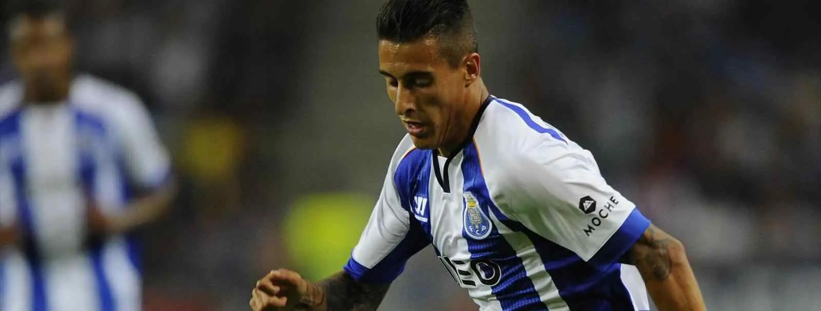 El Barcelona estudia recuperar a Tello, cedido en el Oporto