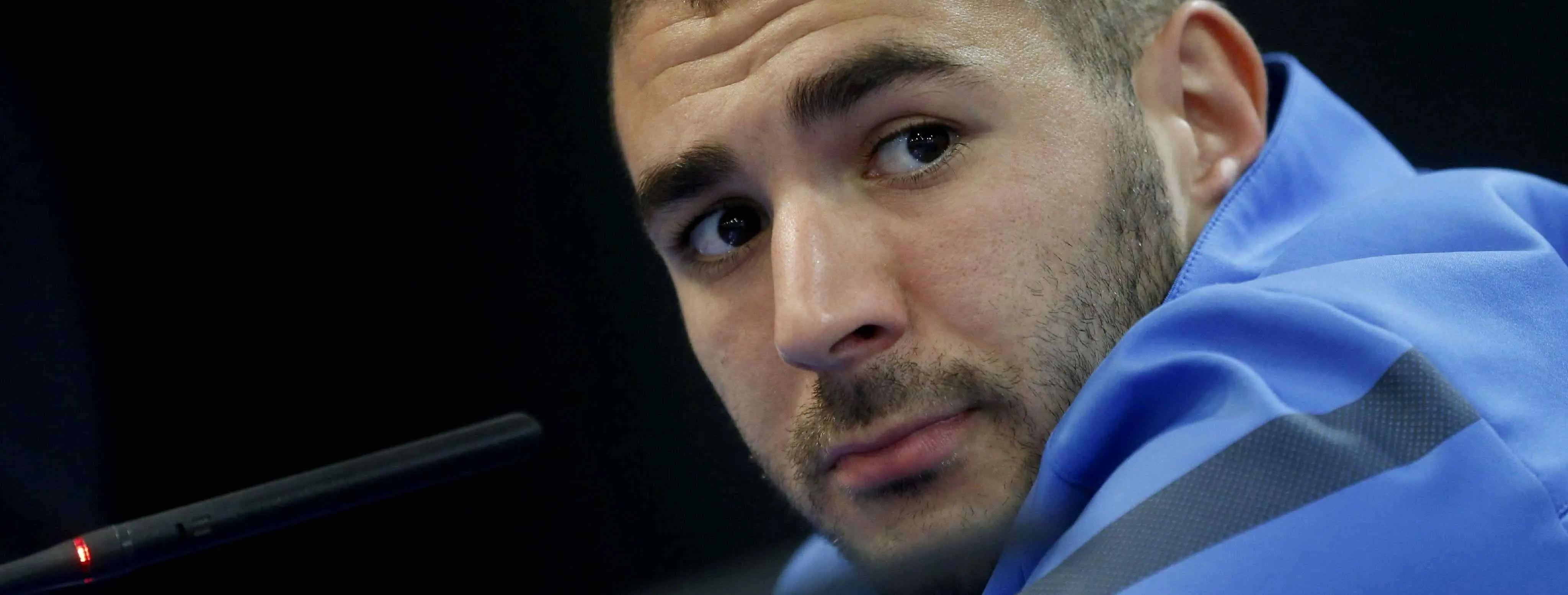 Benzema tensa la cuerda en el Real Madrid: el club sondea al Kun Agüero