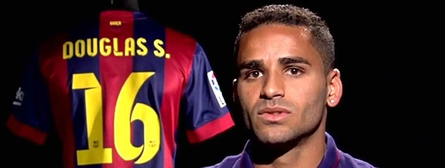 No es un chiste: el Oporto piensa en Douglas como recambio de Danilo