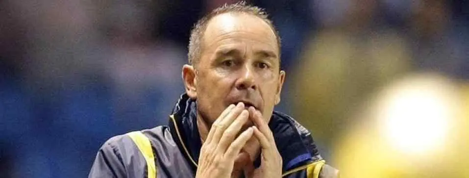 El Depor se harta de Víctor Fernández, el octavo técnico despedido este año