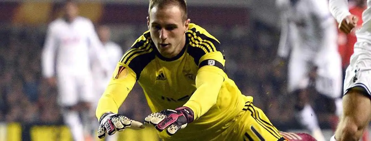 Oblak se come a Moyá y le quita la titularidad en el Atlético