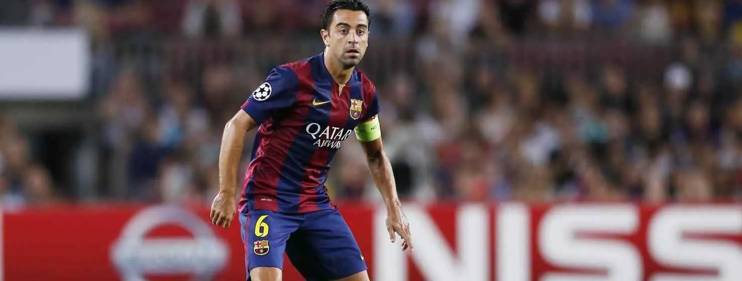 La plantilla del Barcelona presiona para que Xavi y Dani Alves continúen