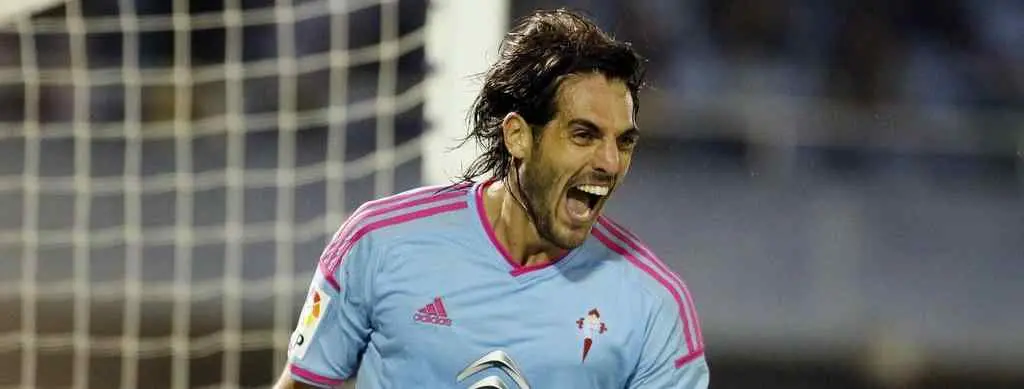 Goleada del Celta al Rayo y póker del inspiradísimo Santi Mina