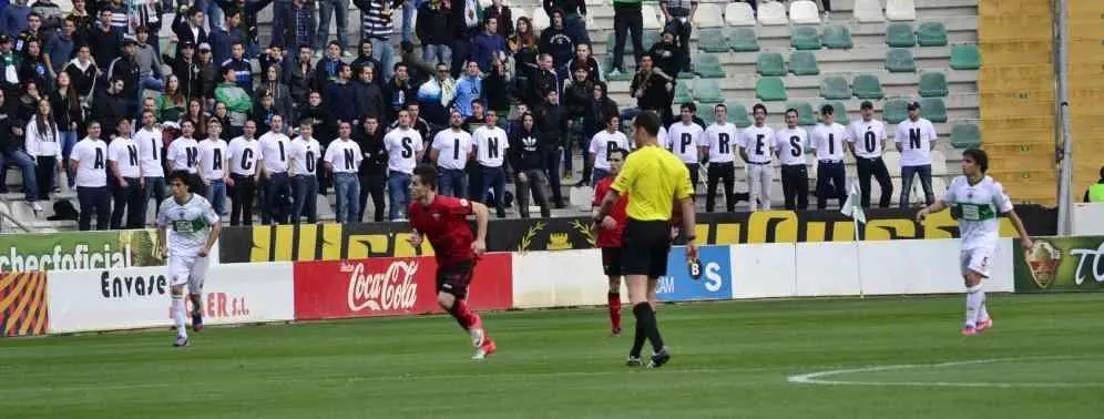 Al Elche no le salen las cuentas y no puede pagar a sus empleados
