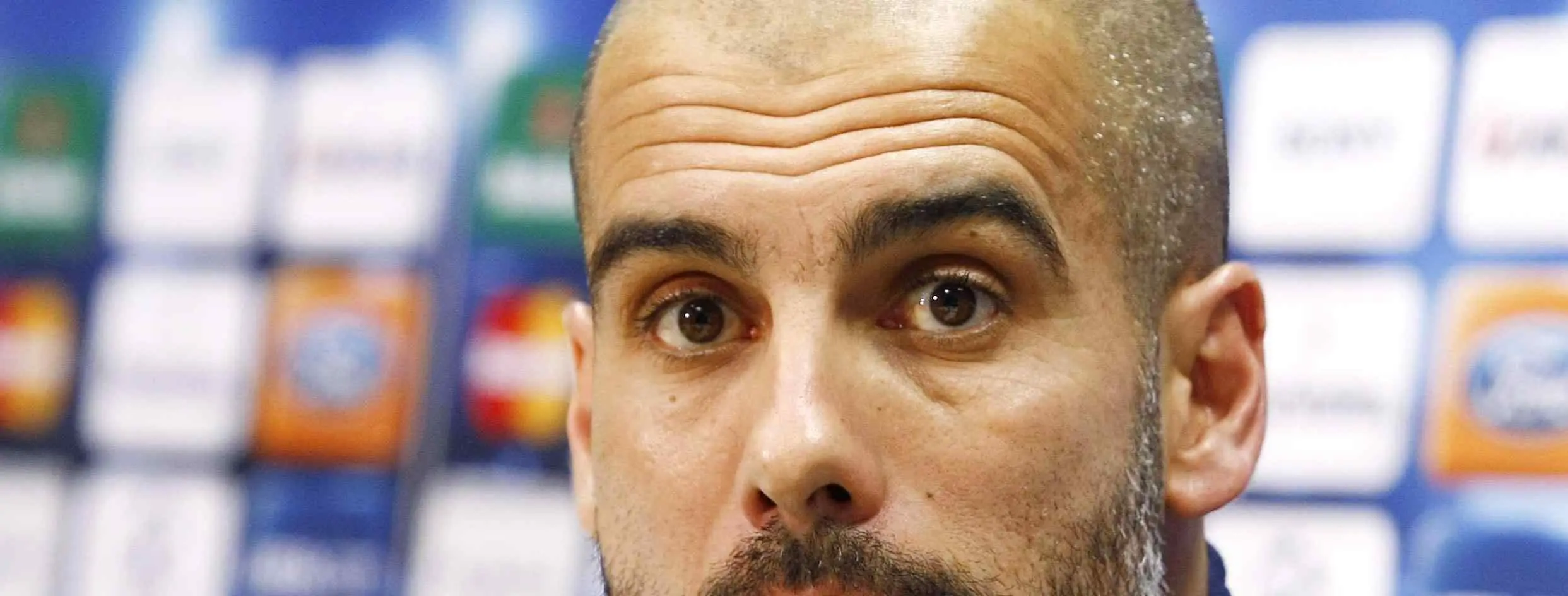 Nunca Guardiola había estado tan pendiente de un hilo como técnico