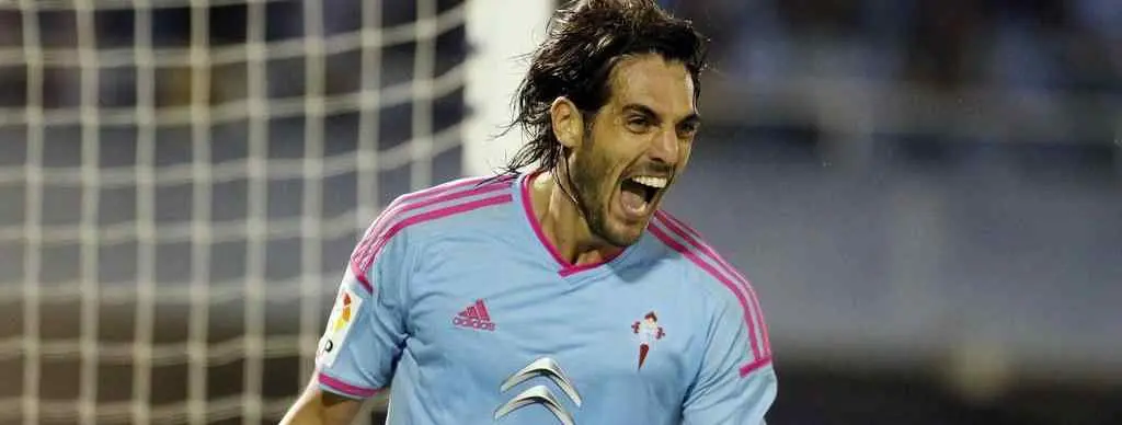 El celtico Larrivey provoca una confusión arbitral de órdago