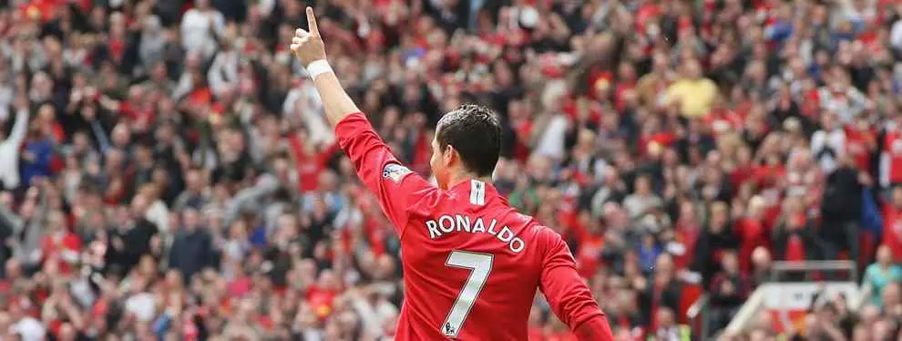 Por esto Cristiano Ronaldo sigue hablando con los 'capos' del United