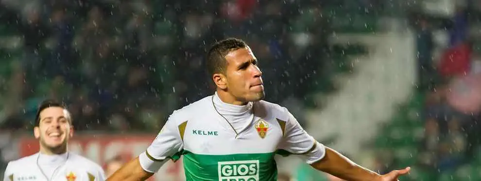 1-2: El Elche asalta Málaga y deja definitivamente sellada su permanencia