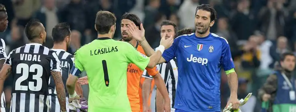 ¿Quién llega mejor al choque, Gianluigi Buffon o Iker Casillas?
