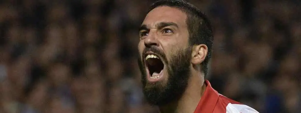 Arda Turan se mete en un charco opinando sobre el Real Madrid