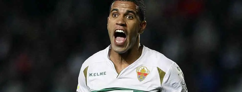 El Elche no está dispuesto a abrir la puerta a Jonathas sin condiciones