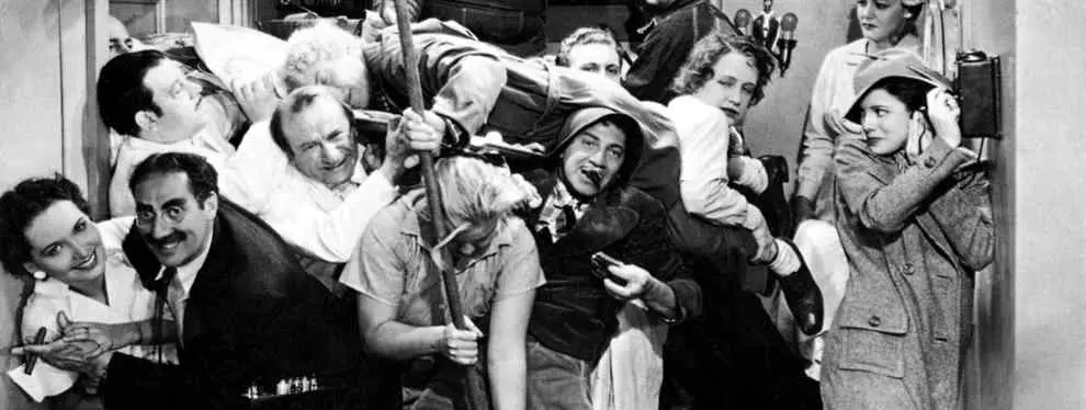 La portería del Madrid  ya recuerda al 'Camarote de los hermanos Marx'