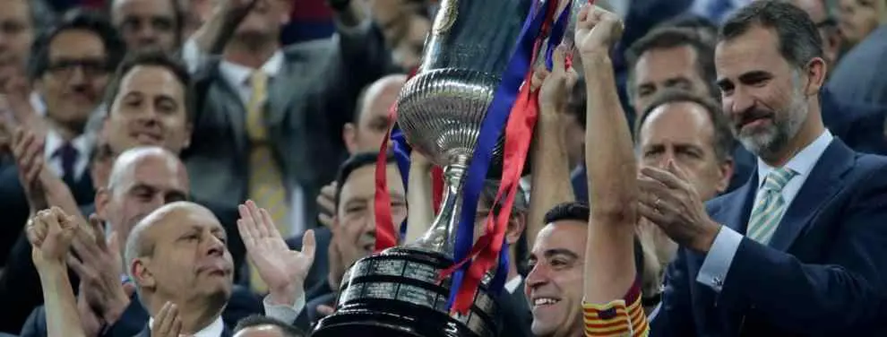 Bartomeu y el Rey Felipe VI hablaron en el palco de... ¡balonmano!