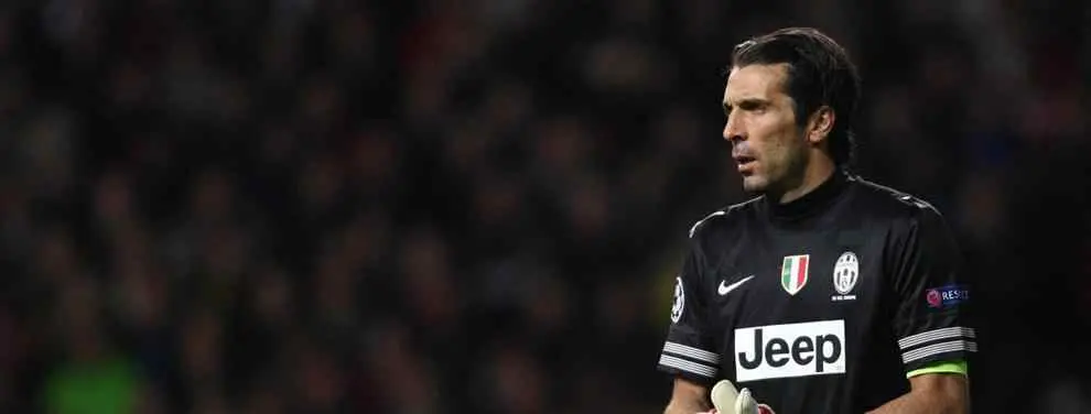 El meta de la Juventus, Gianlugi Buffon, se rinde ante la MSN azulgrana
