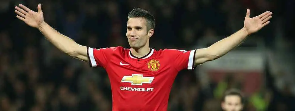 Se reactiva la opción de Robin van Persie como refuerzo para el Valencia