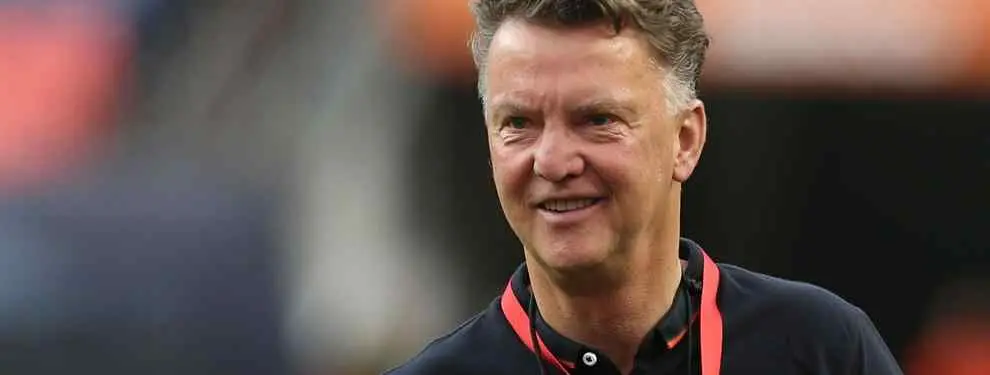 El motivo por el que Van Gaal quiere deshacerse de Van Persie está en París