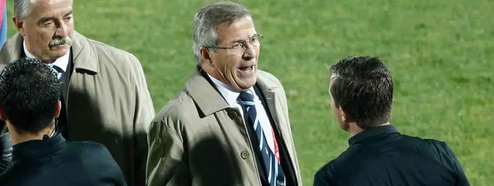 Reproducimos los graves insultos de Tabárez al árbitro del Chile-Uruguay