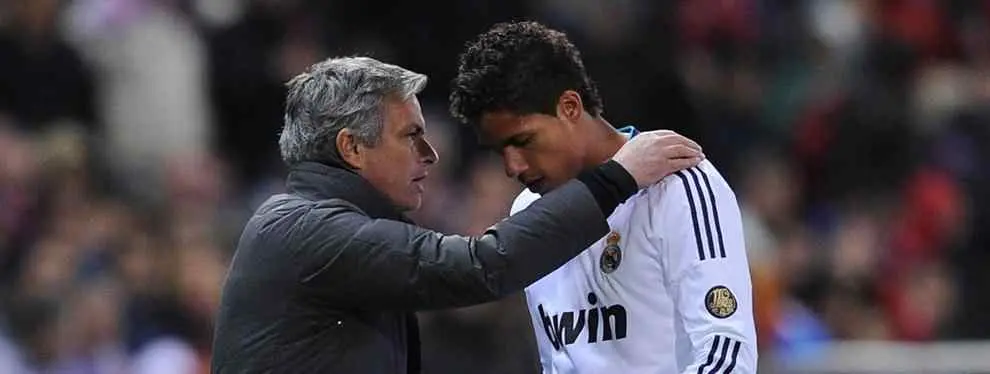 Las 'pestes' que cuenta Mourinho de Benítez alejan a Varane del Madrid