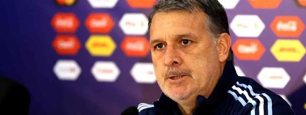 Tata defiende a Cavani y se queja del arbitraje antes de jugar con Colombia