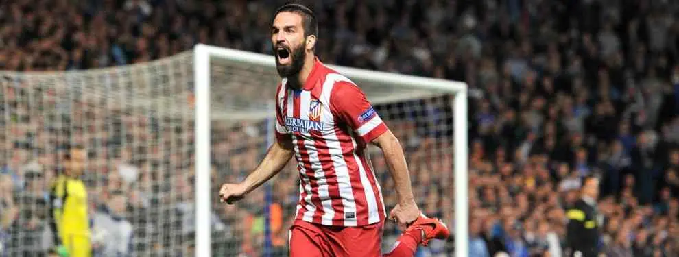 El Chelsea es el club deseado por Arda Turan; Bulut sigue negociando