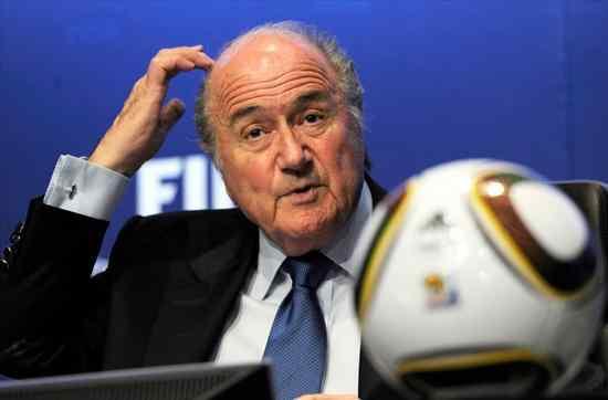 Después de los escándalos, Blatter podría estar pensando en continuar